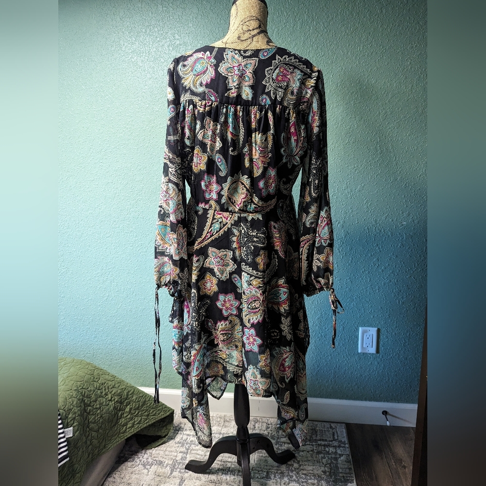 NWOT Influence high low Paisley dress - Picture 4 of 5